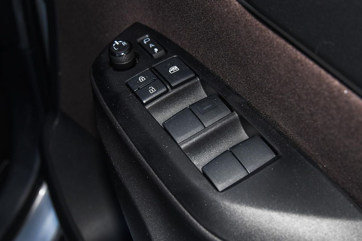 2021 Toyota YARIS CROSS URBAN CROSS MXPB10R