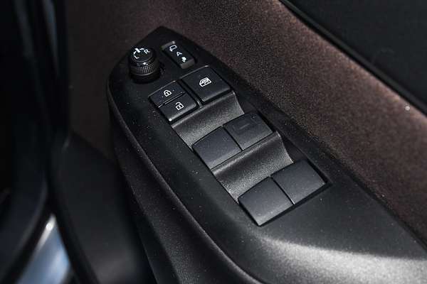 2021 Toyota YARIS CROSS URBAN CROSS MXPB10R