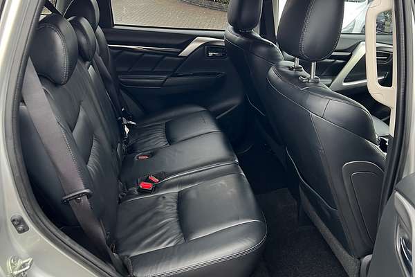 2015 Mitsubishi Pajero Sport Exceed QE