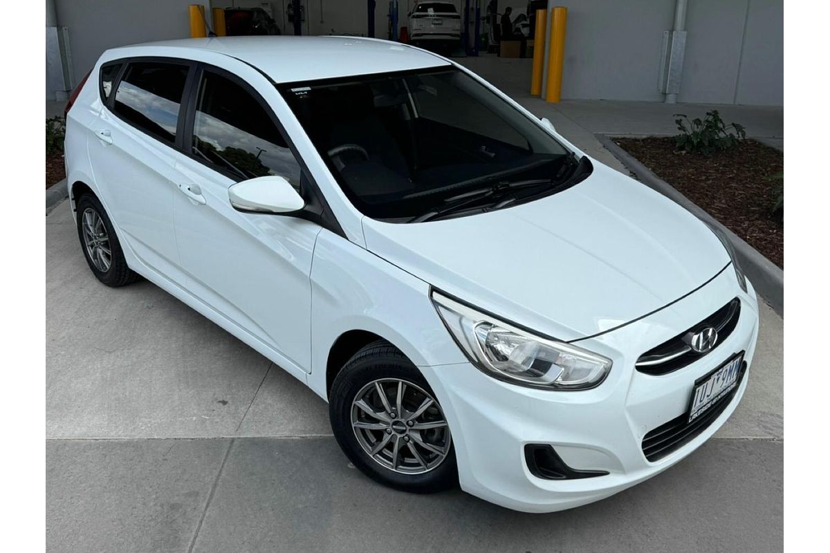 2014 Hyundai Accent Active RB2