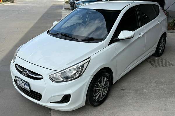 2014 Hyundai Accent Active RB2