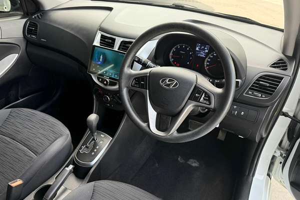 2014 Hyundai Accent Active RB2