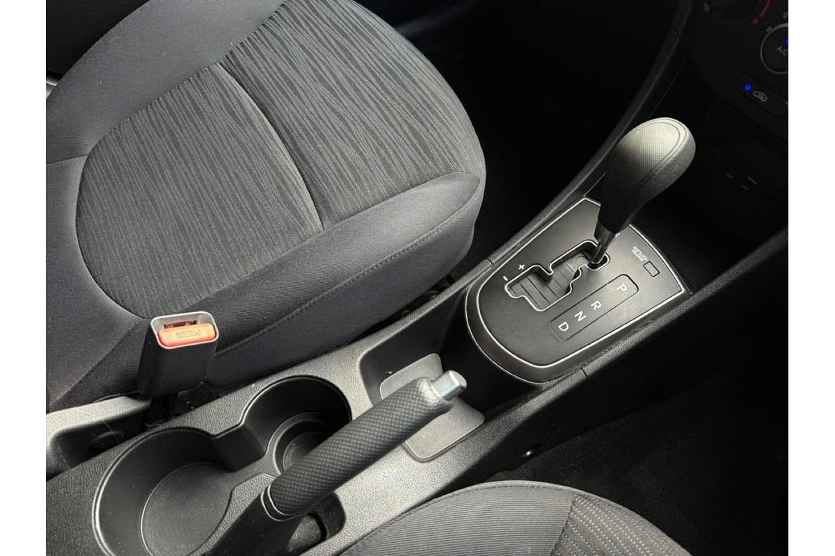 2014 Hyundai Accent Active RB2