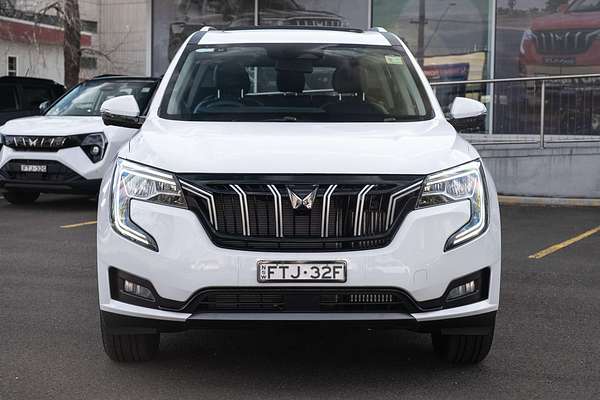 2025 Mahindra XUV700 AX7L