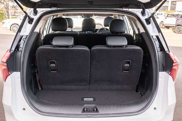 2025 Mahindra XUV700 AX7L
