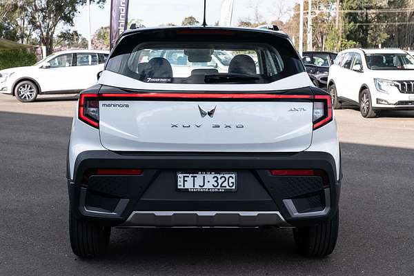 2025 Mahindra XUV3XO AX7L