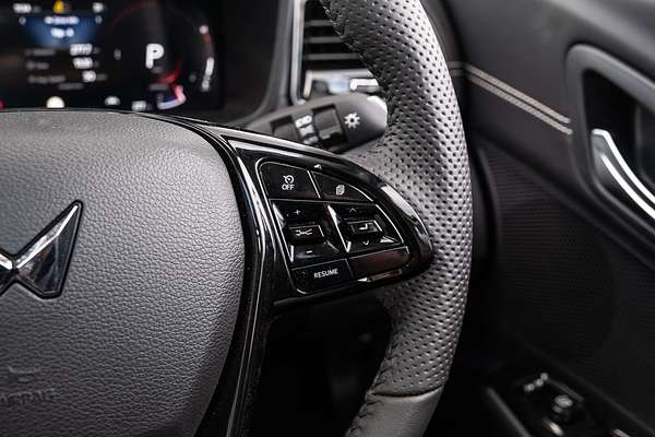 2025 Mahindra XUV3XO AX7L