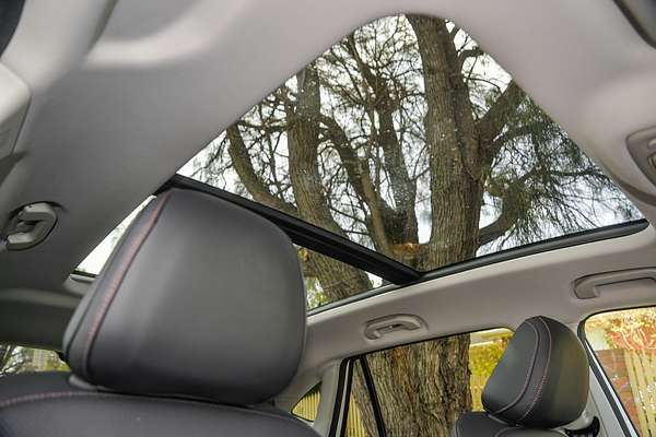 2025 MG HS Super Hybrid Essence AS33P