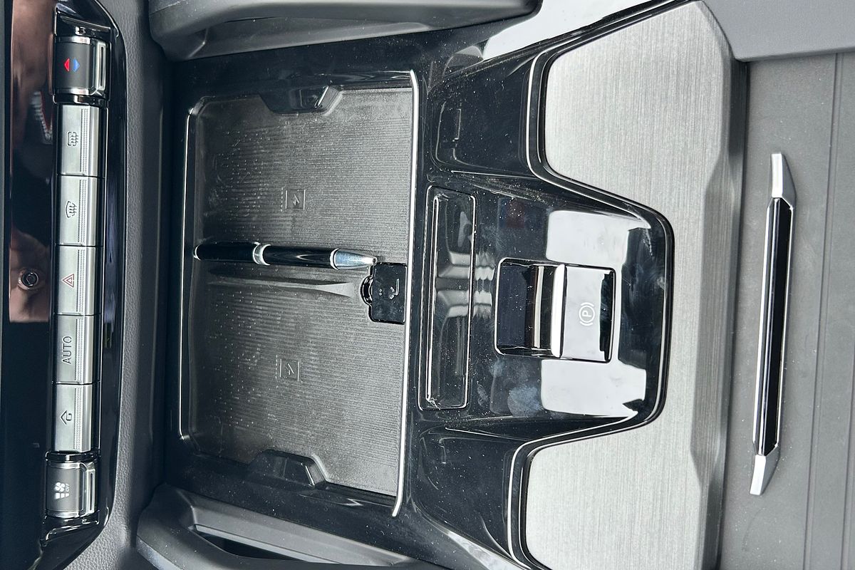 2025 LDV D90 Executive SV9A