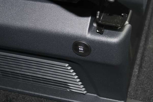 2025 Ford Tourneo Active AV SWB