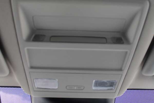 2025 Ford Tourneo Active AV SWB