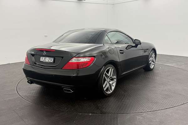 2011 Mercedes-Benz SLK-Class SLK200 BlueEFFICIENCY R172