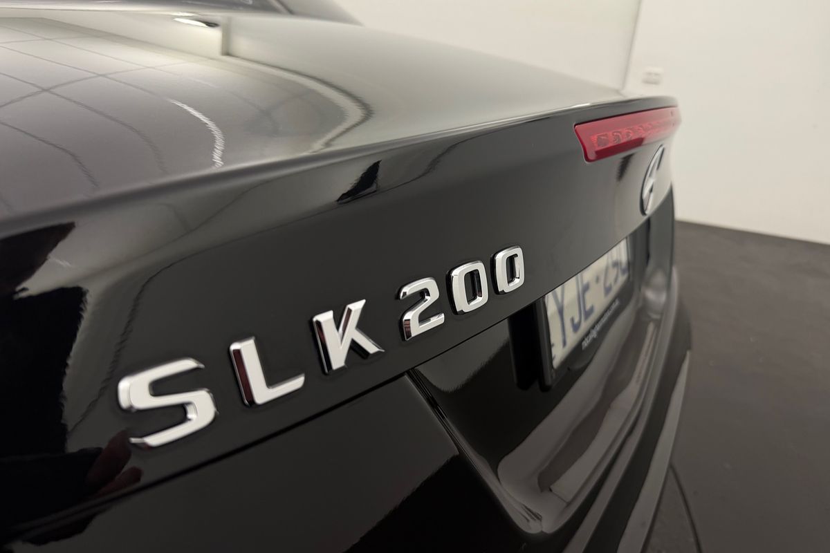 2011 Mercedes-Benz SLK-Class SLK200 BlueEFFICIENCY R172