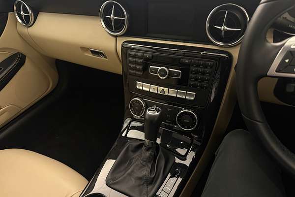 2011 Mercedes-Benz SLK-Class SLK200 BlueEFFICIENCY R172