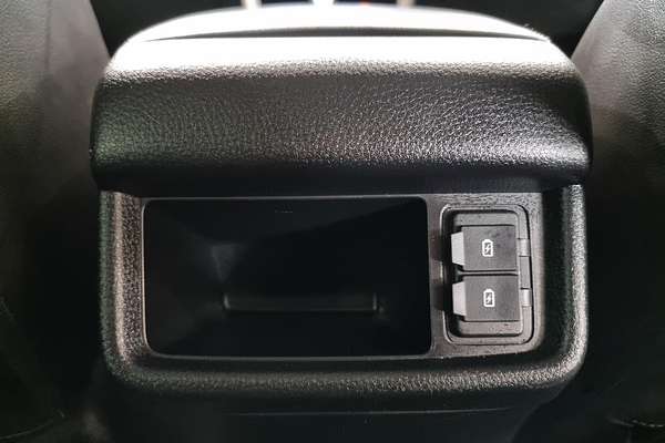 2023 Isuzu MU-X LS-T