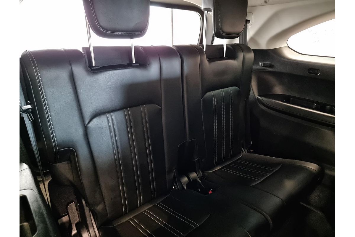 2023 Isuzu MU-X LS-T