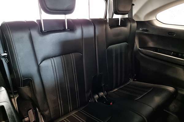 2023 Isuzu MU-X LS-T