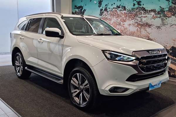 2023 Isuzu MU-X LS-T