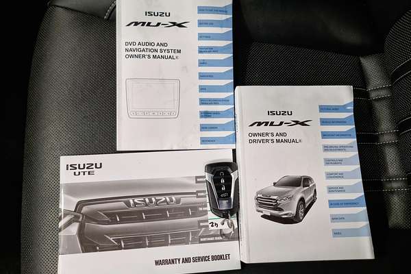 2023 Isuzu MU-X LS-T