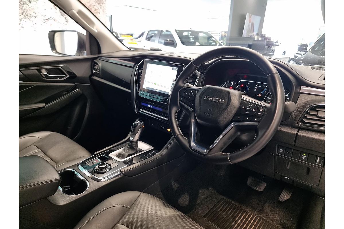 2023 Isuzu MU-X LS-T
