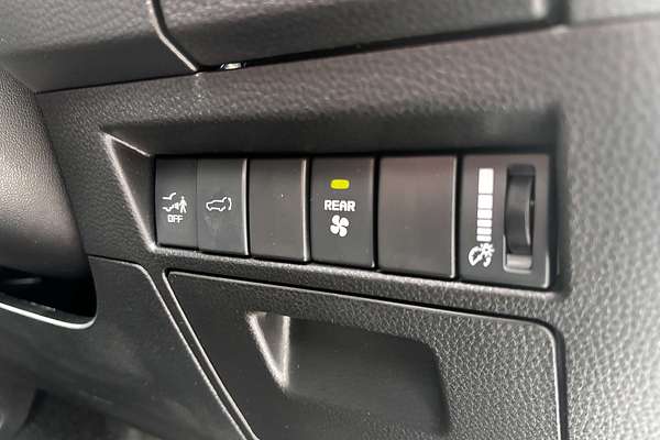 2025 Isuzu MU-X LS-U