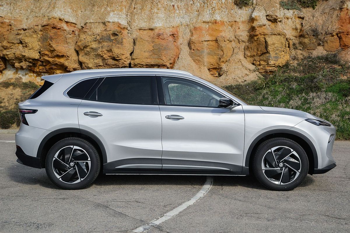 2025 MG MGS5 EV Essence 49 ZS3EM