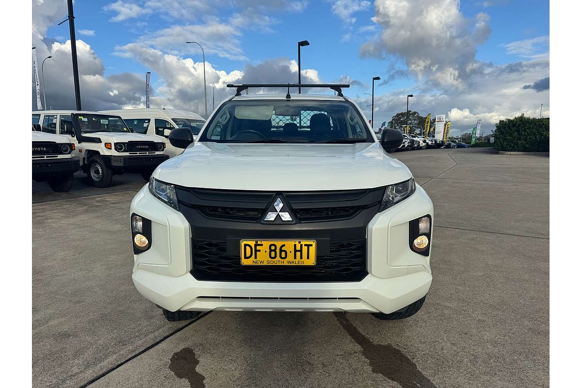 2021 Mitsubishi Triton GLX MR 4X4