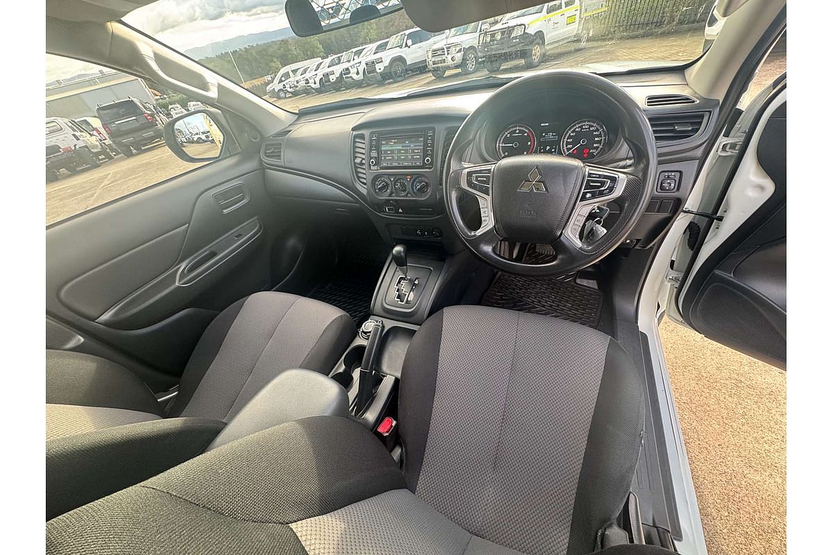 2021 Mitsubishi Triton GLX MR 4X4