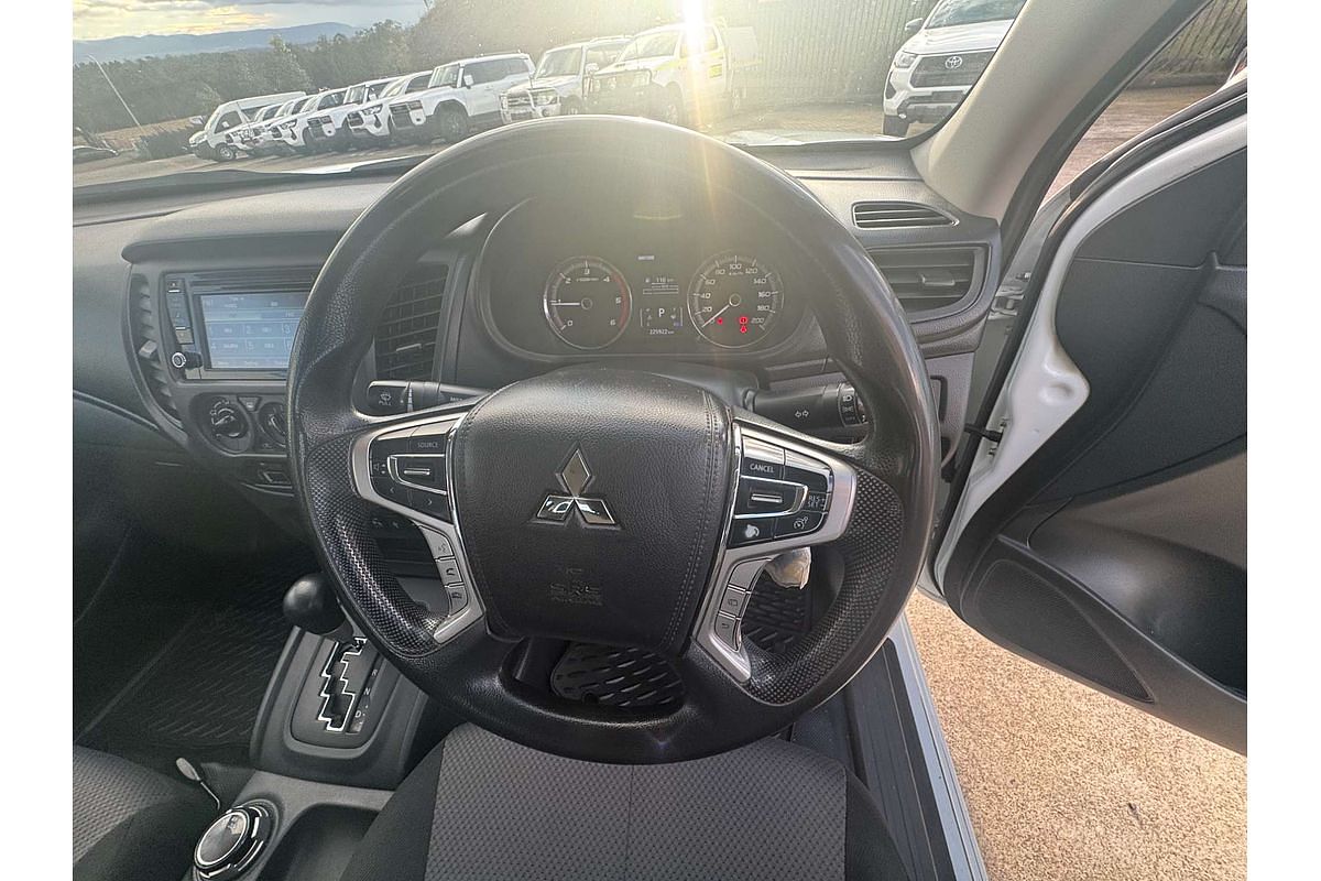 2021 Mitsubishi Triton GLX MR 4X4