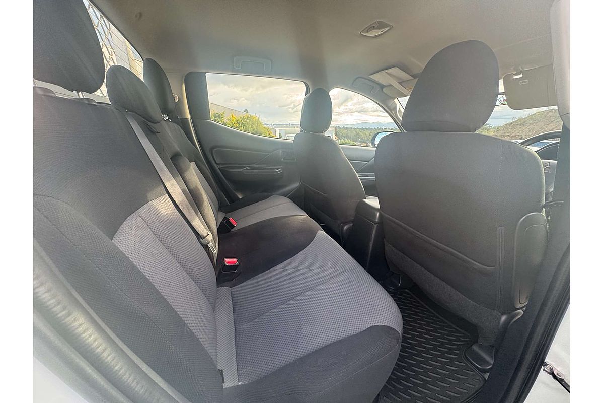 2021 Mitsubishi Triton GLX MR 4X4