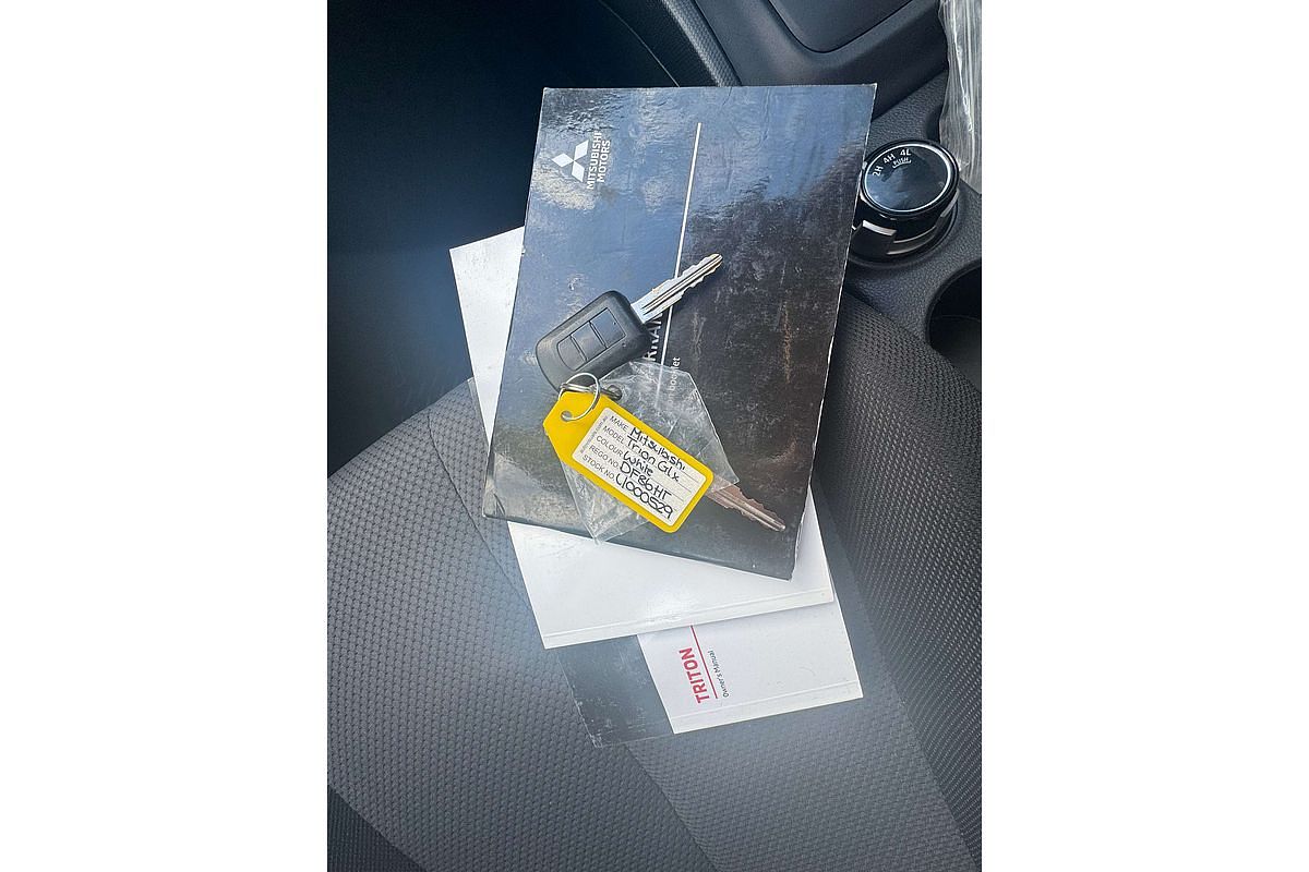 2021 Mitsubishi Triton GLX MR 4X4