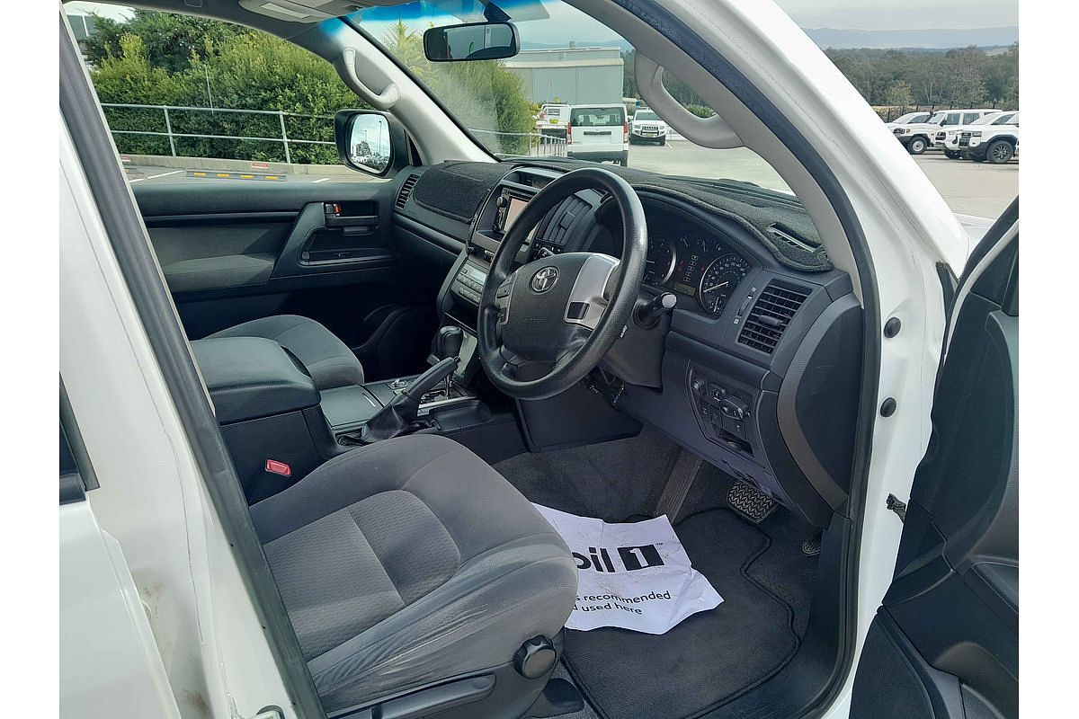 2015 Toyota Landcruiser GXL VDJ200R