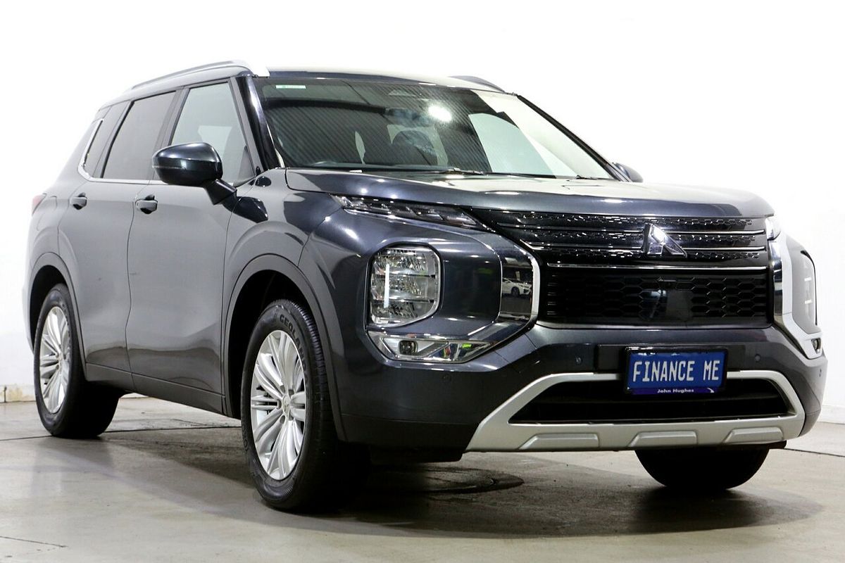 2024 Mitsubishi Outlander LS ZM