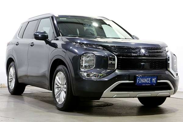 2024 Mitsubishi Outlander LS ZM