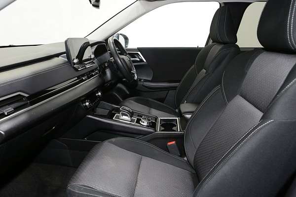 2024 Mitsubishi Outlander LS ZM
