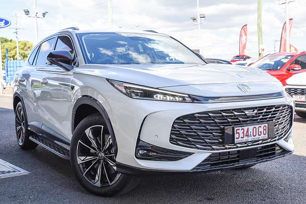 2025 MG HS Super Hybrid Essence AS33P