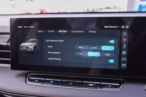 2025 MG HS Super Hybrid Essence AS33P