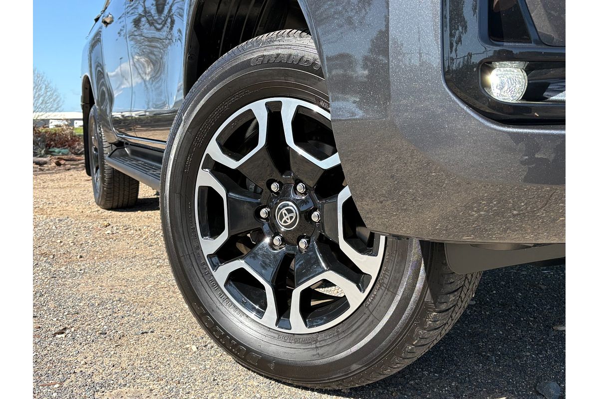2023 Toyota Hilux SR5 GUN126R 4X4