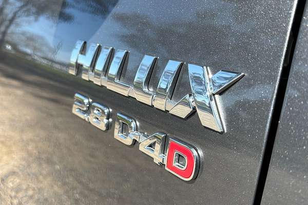 2023 Toyota Hilux SR5 GUN126R 4X4