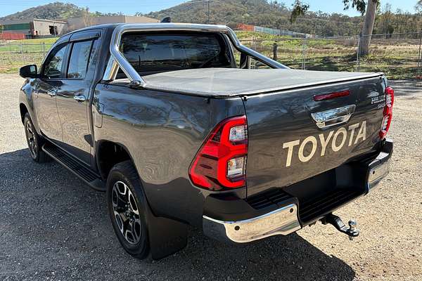 2023 Toyota Hilux SR5 GUN126R 4X4