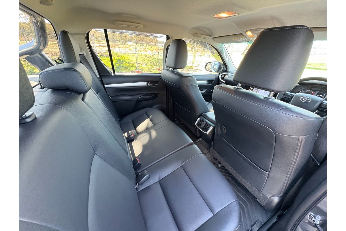 2023 Toyota Hilux SR5 GUN126R 4X4