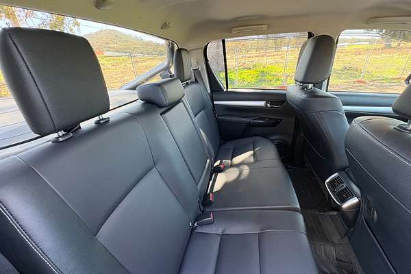 2023 Toyota Hilux SR5 GUN126R 4X4
