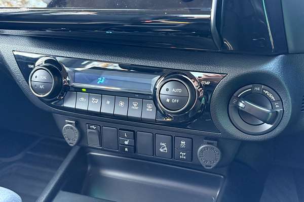 2023 Toyota Hilux SR5 GUN126R 4X4