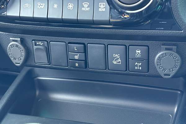 2023 Toyota Hilux SR5 GUN126R 4X4