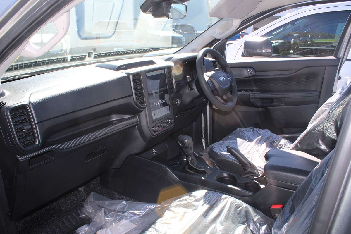 2025 Ford Ranger XL 4X4 2.0L