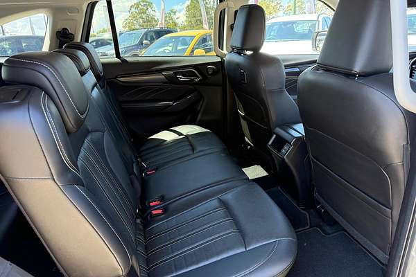 2024 Isuzu MU-X LS-T
