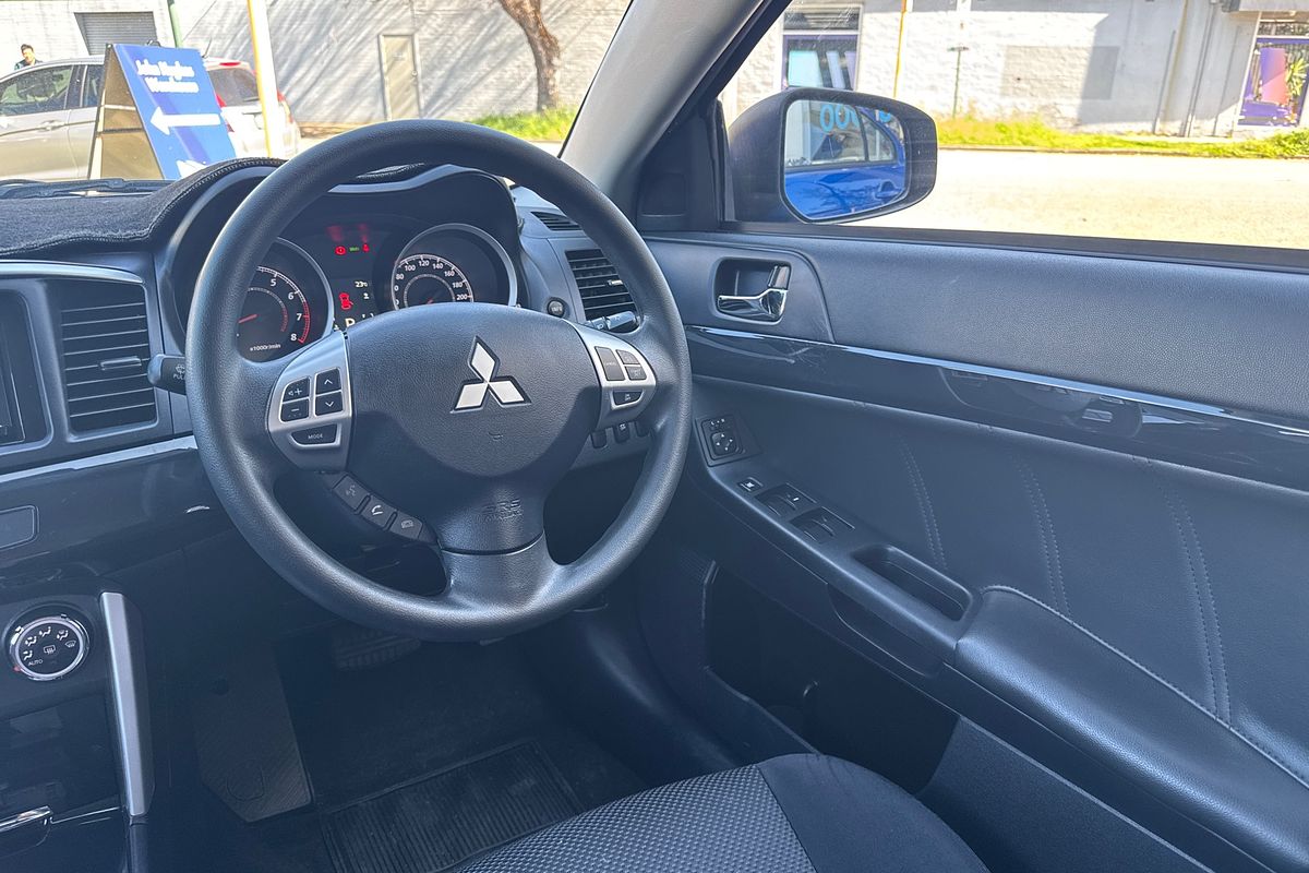 2017 Mitsubishi Lancer ES Sport CF