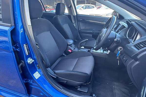 2017 Mitsubishi Lancer ES Sport CF