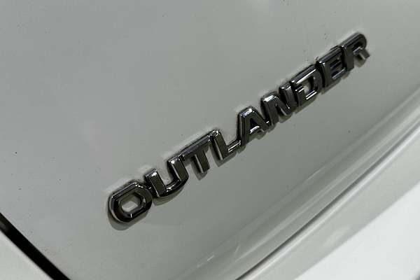 2020 Mitsubishi Outlander ES ZL