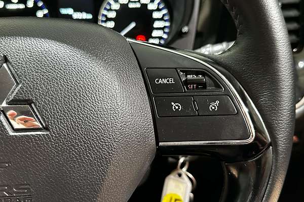 2020 Mitsubishi Outlander ES ZL